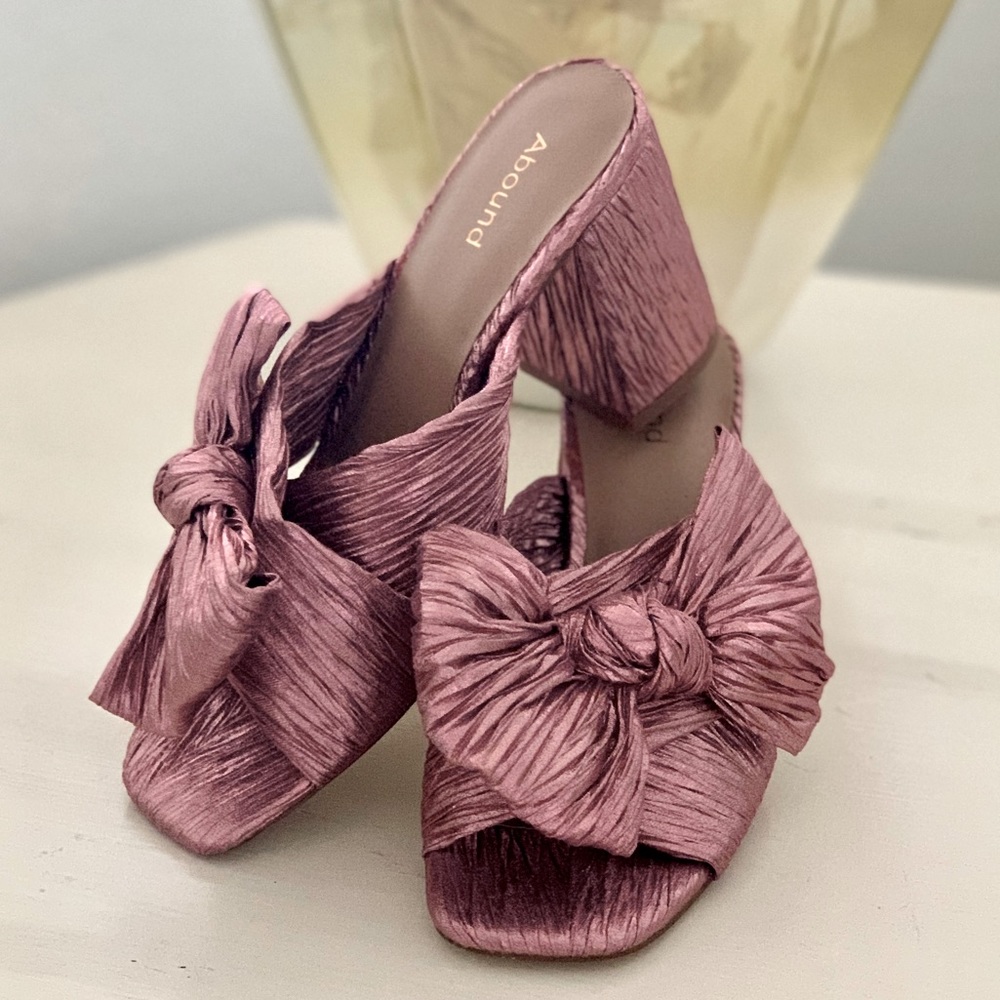 NWOT Shoes